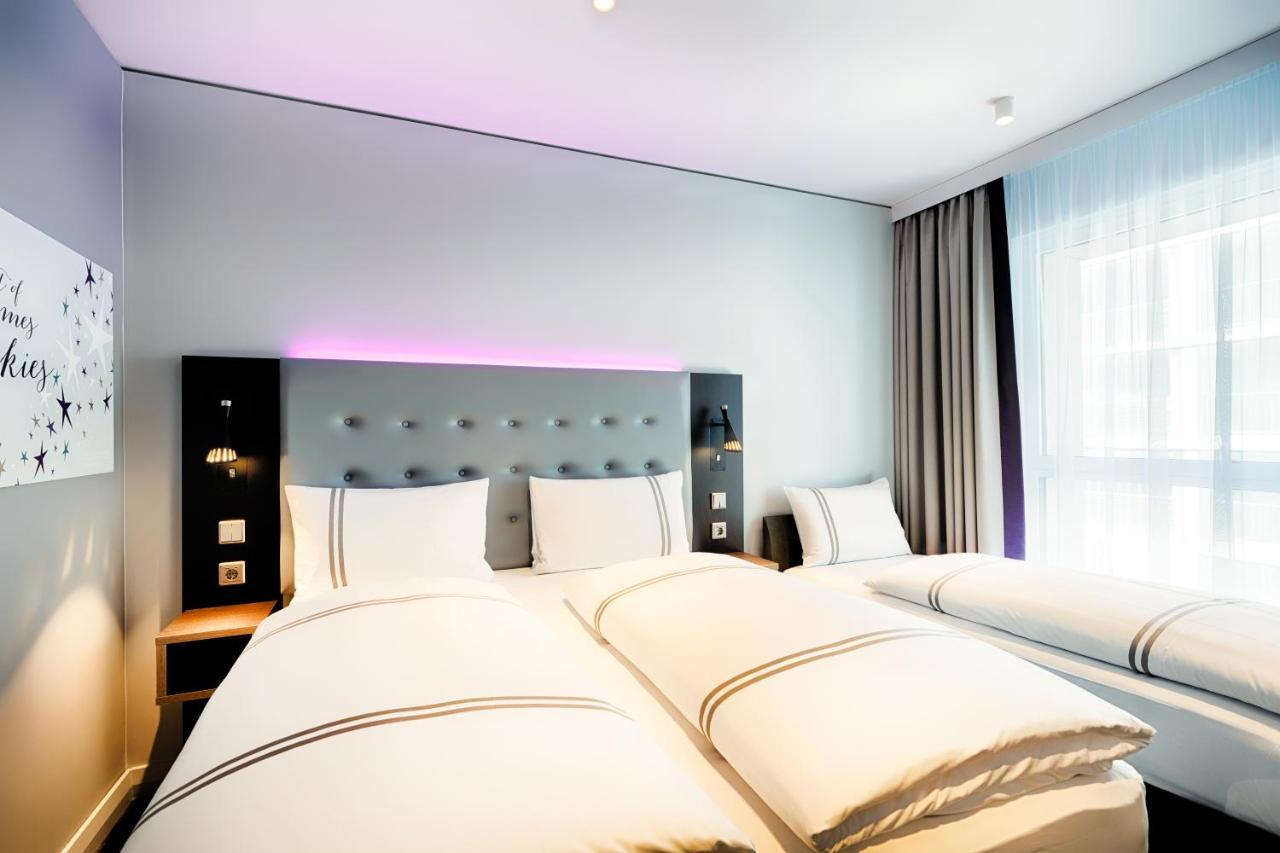Premier Inn Darmstadt City Centre エクステリア 写真