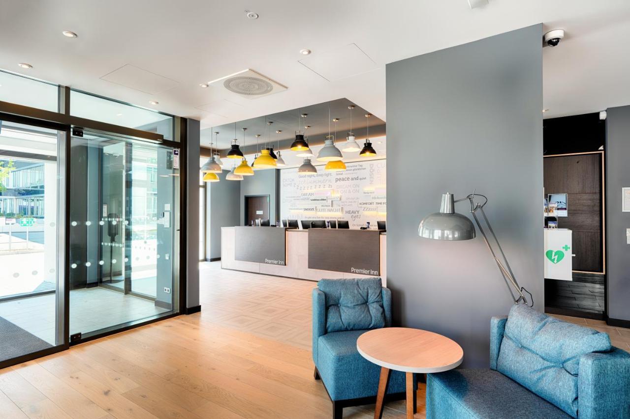 Premier Inn Darmstadt City Centre エクステリア 写真